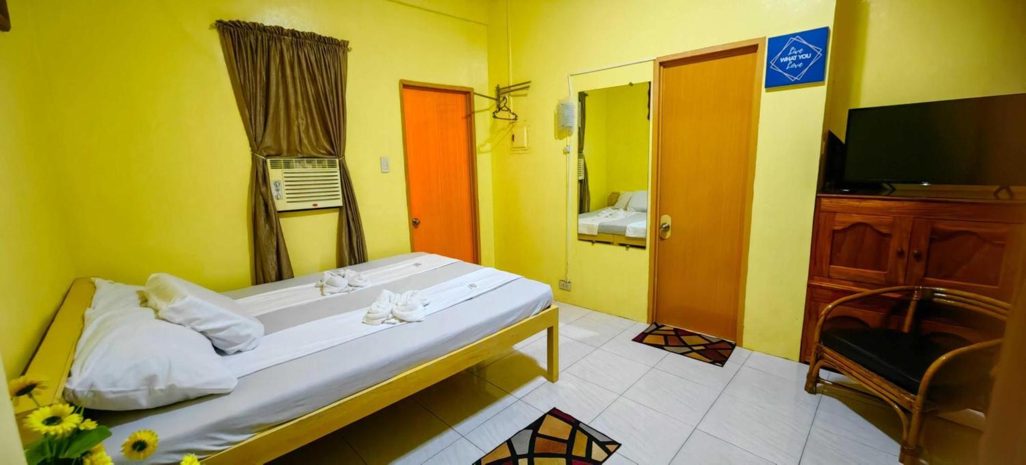 Las Residencias Bed And Breakfast Puerto Princesa Eksteriør billede