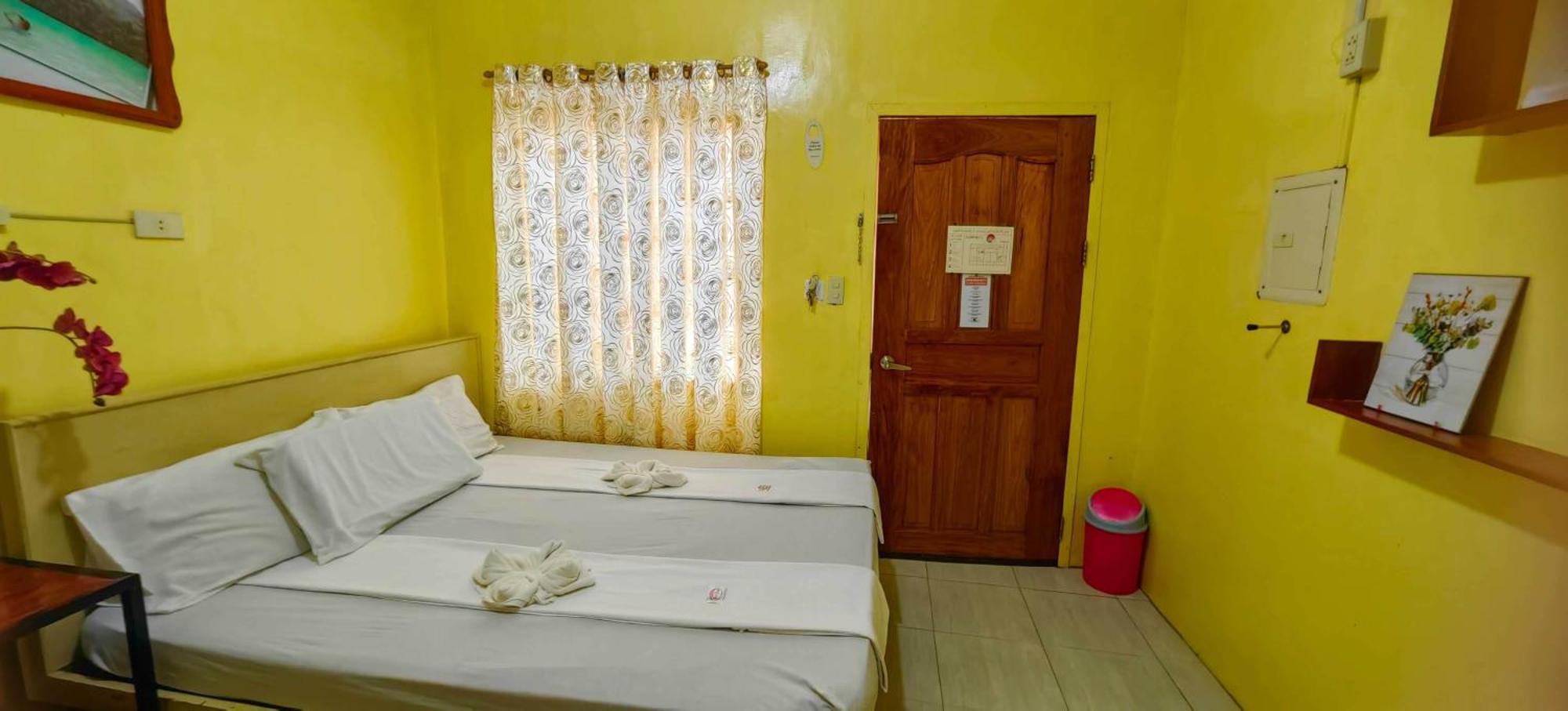 Las Residencias Bed And Breakfast Puerto Princesa Eksteriør billede