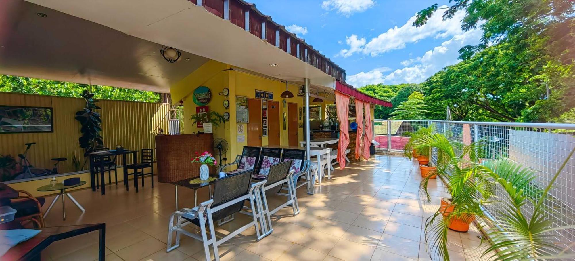Las Residencias Bed And Breakfast Puerto Princesa Eksteriør billede