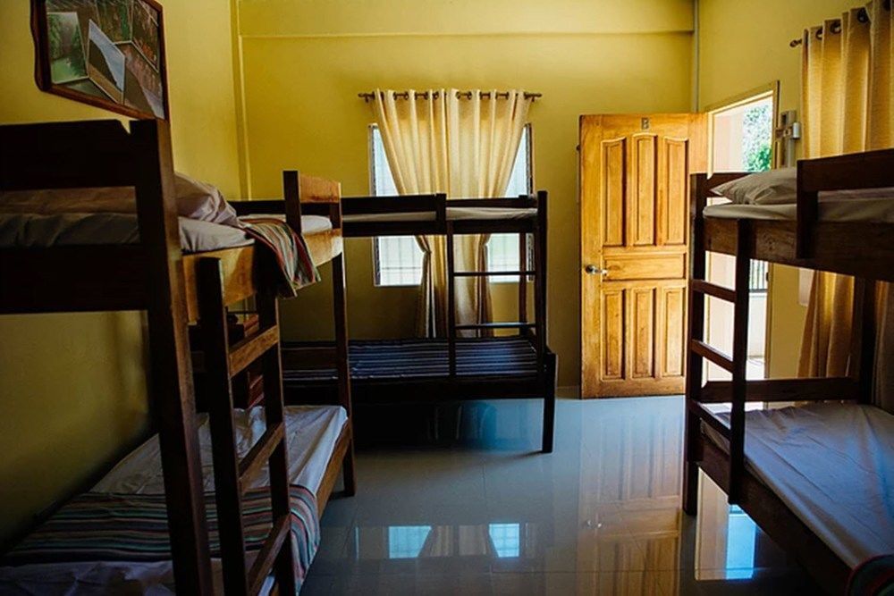 Las Residencias Bed And Breakfast Puerto Princesa Eksteriør billede